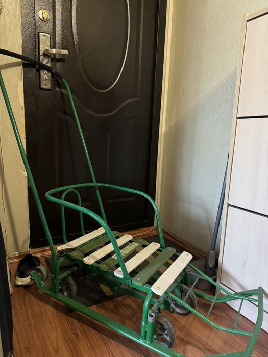 Санки с колесиками