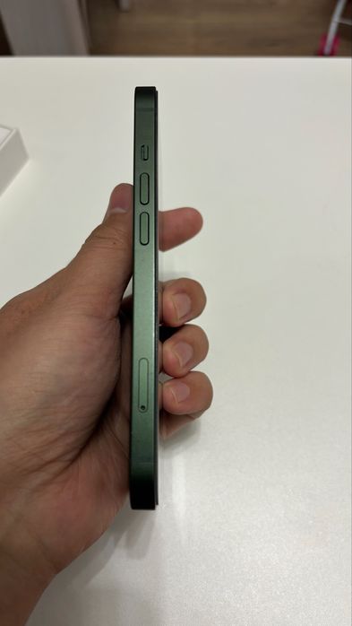 Iphone 13. 128 gb зеленый