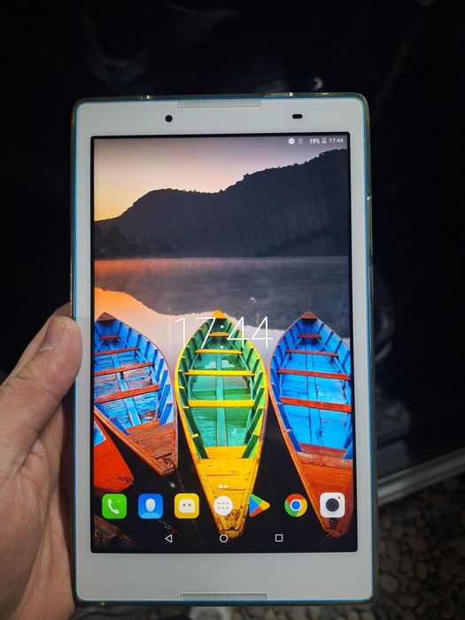 Планшет Lenovo 16GB