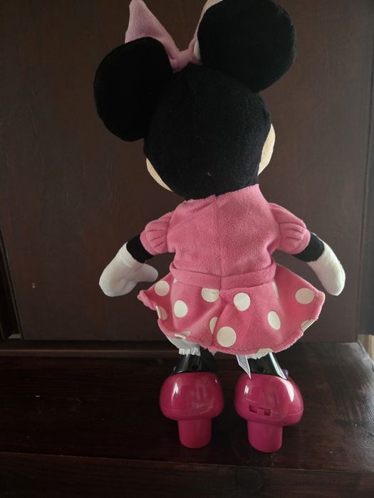Говорещ/пеещ Minnie Mouse