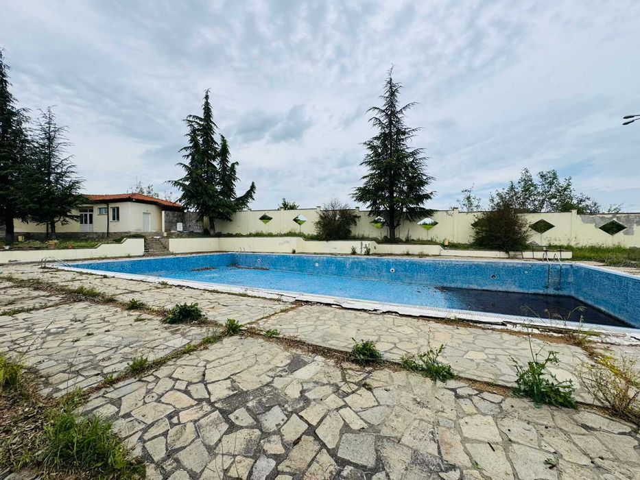 Продава се Хотел в Харманли - 544 кв.м за 589 €/кв.м - Снимка #23