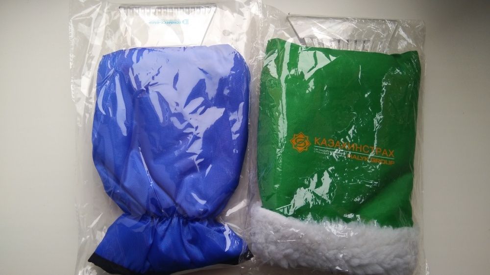 Скребок-рукавица