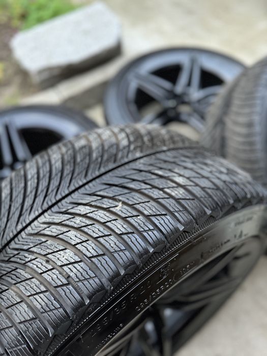 Джанти 20 AMG GT 63s A290 със зимни Michelin 295 35 / 265 45 като НОВИ