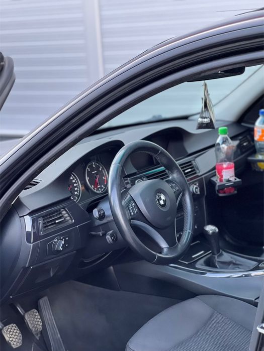 BMW seria 3 e90 facelift