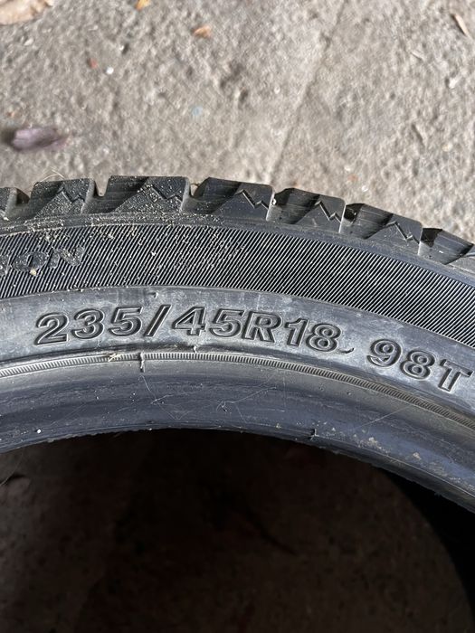 Зимние шины комплект