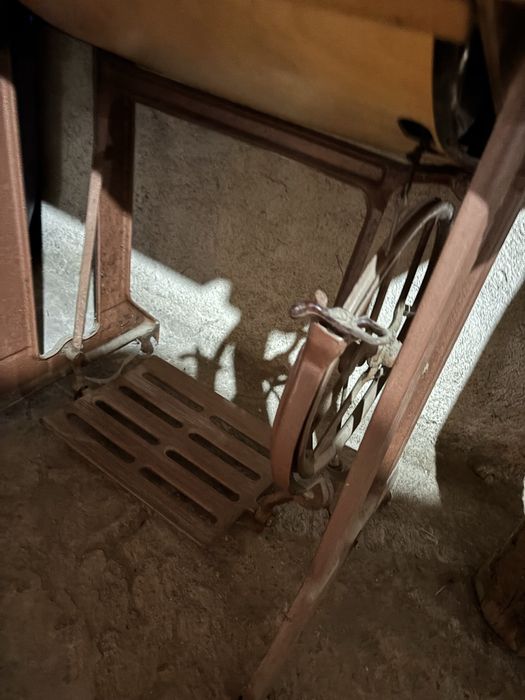 Стара шевна машина