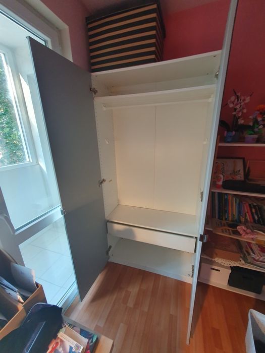 Гардероб за детска стая.