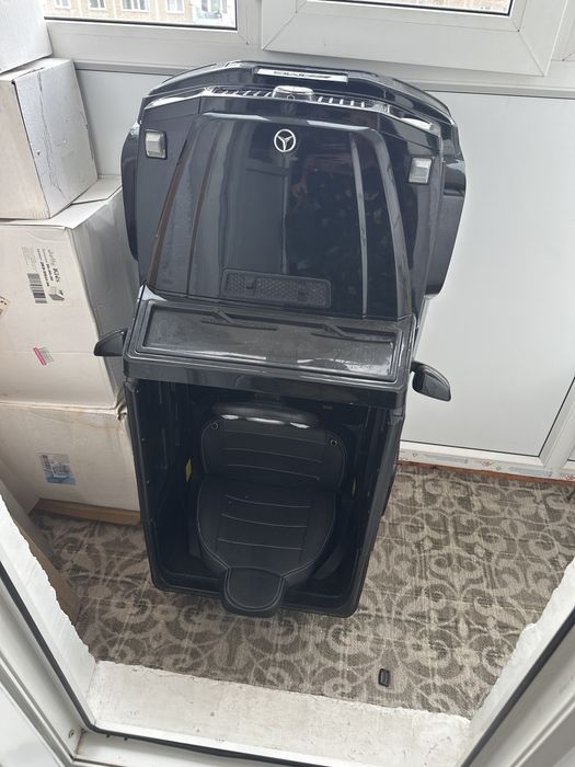 Машина детская.