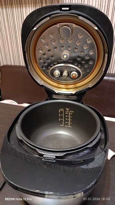 Мултикукър Philips HD2151/40