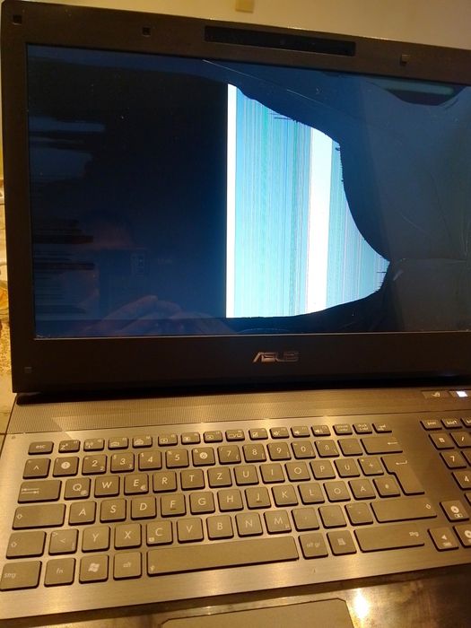 Геймърски лаптоп ASUS G74SX