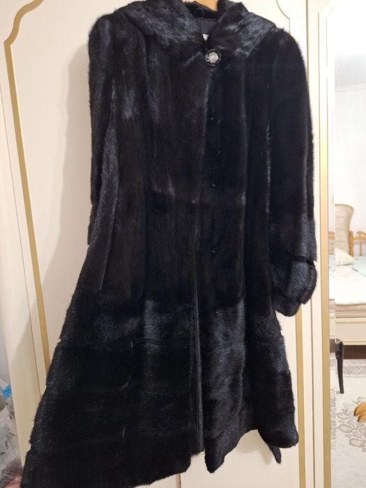 Продается норковая шуба