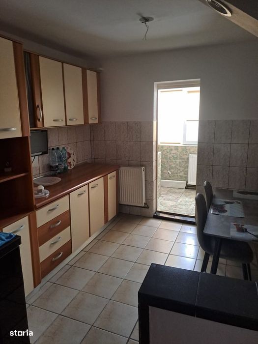 Apartament 3 camere, 68 mp, etajul 1 - zona Dumbrava Nord