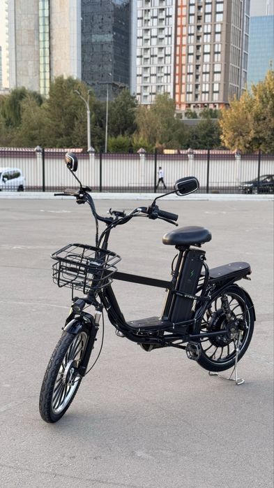 Elektro velosiped sotiladi