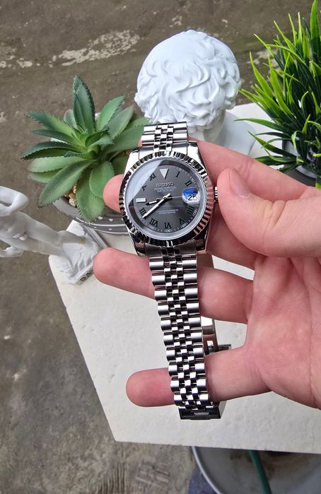 Seiko DateJust Grey