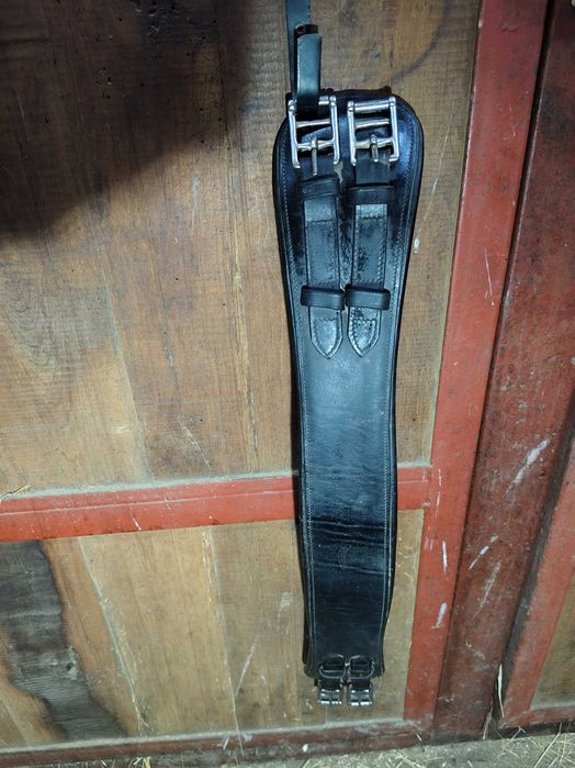 Седло за обездка