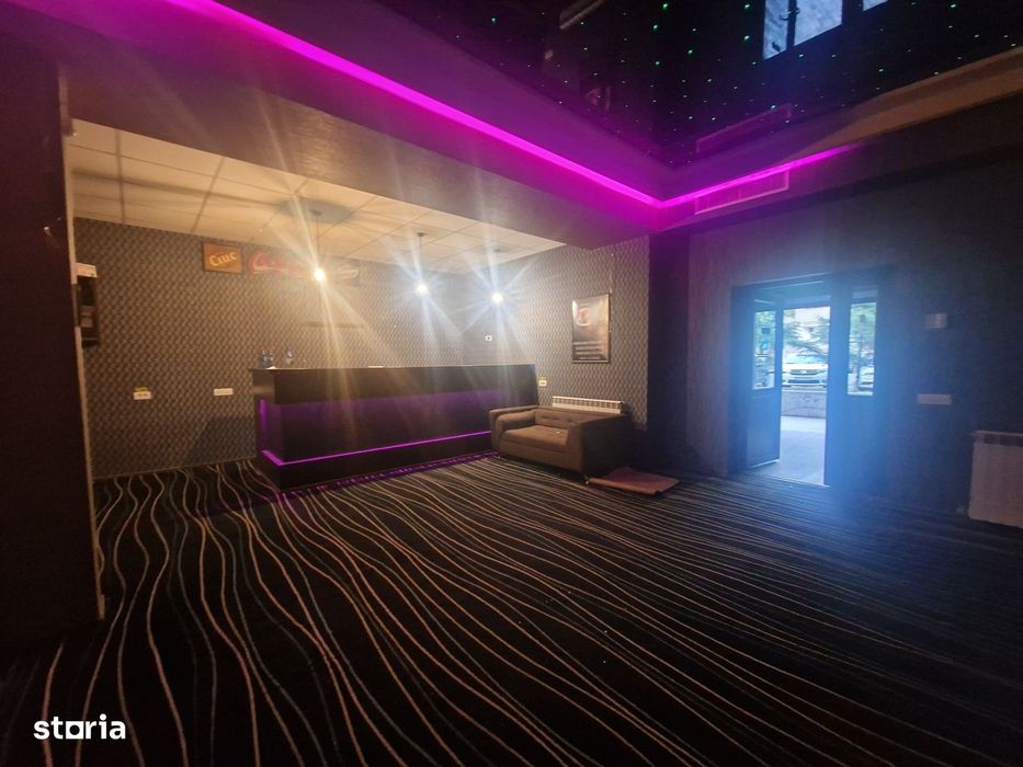 Navodari-Spatiu Comercial 250mp,vitrina stradala,activitatii multiple