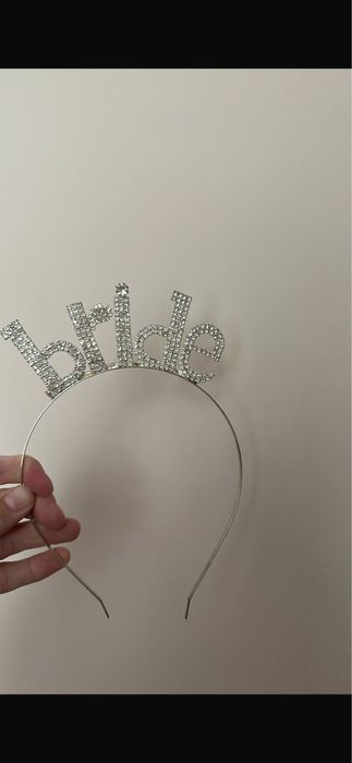 Продам Аксессуары для невест