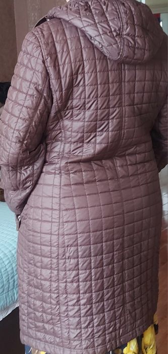 Продам женскую куртку