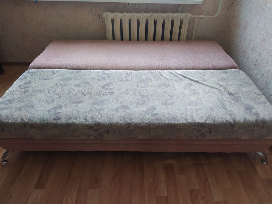 Продам диван с креслом 5000