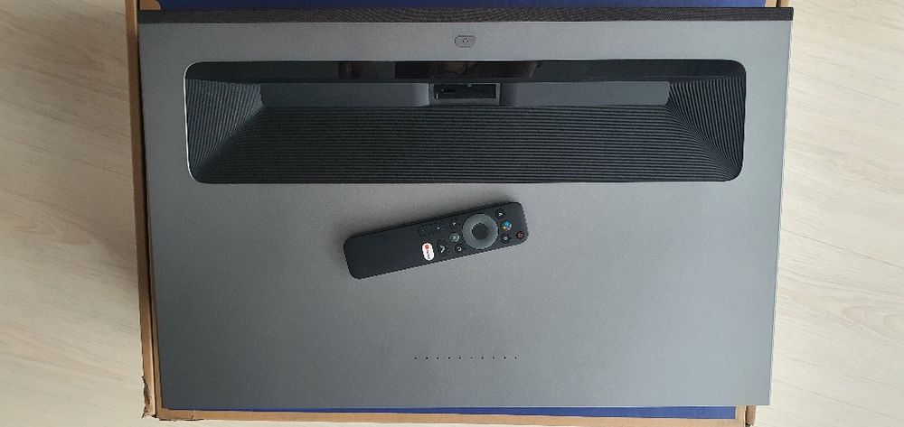 Vând proiector laser ust Formovie Theater 4k dolby vision-atmos