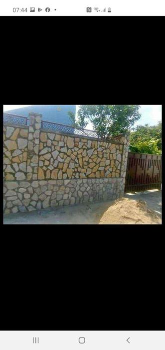 Vând piatră și montez