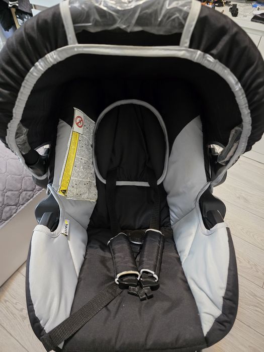 Количка Hauck в комплект с чанта и два зимни чувала