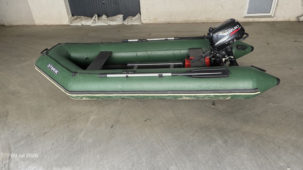 Barca STORM 330 cu motor Suzuki 6HP