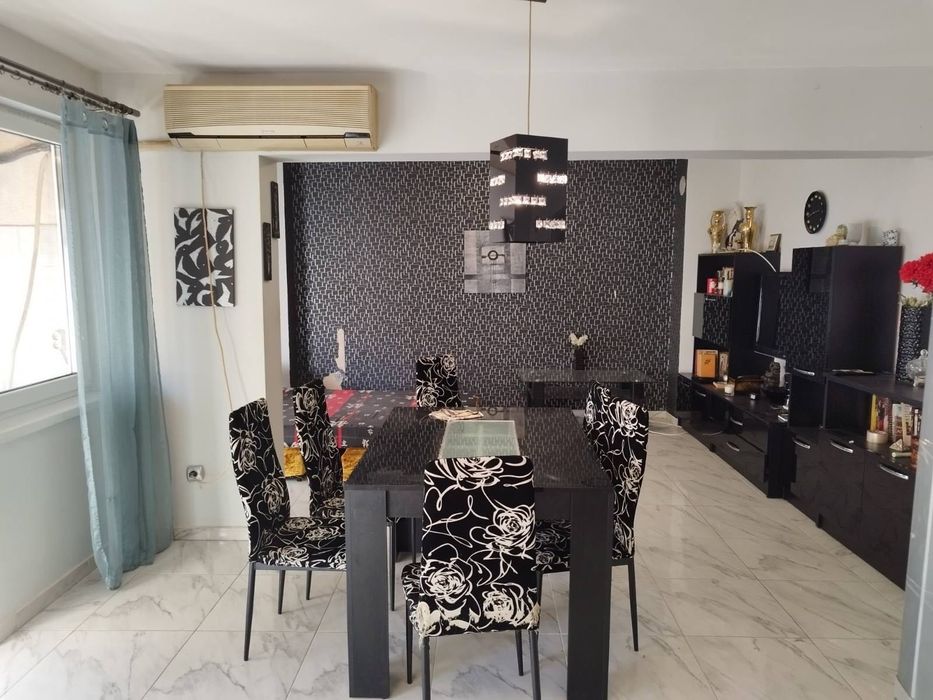Продава се Тристаен апартамент в Варна, Автогара - 116 кв.м за 1555 €/кв.м - Снимка #3