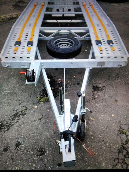 Платформа за автомобил под наем 30€