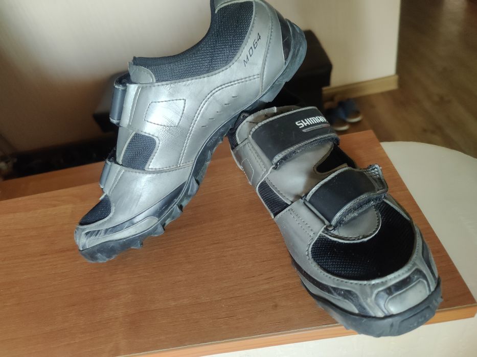 Продам велообувь