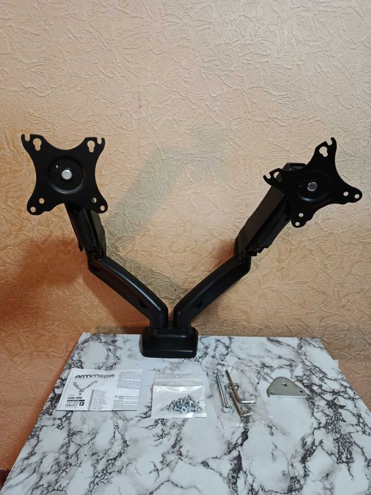 Кронштейн для двух мониторов