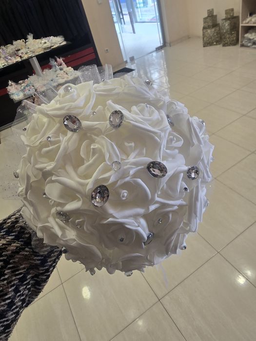 Светбени букети/Сватбени букети, жартиери   за хвърляне