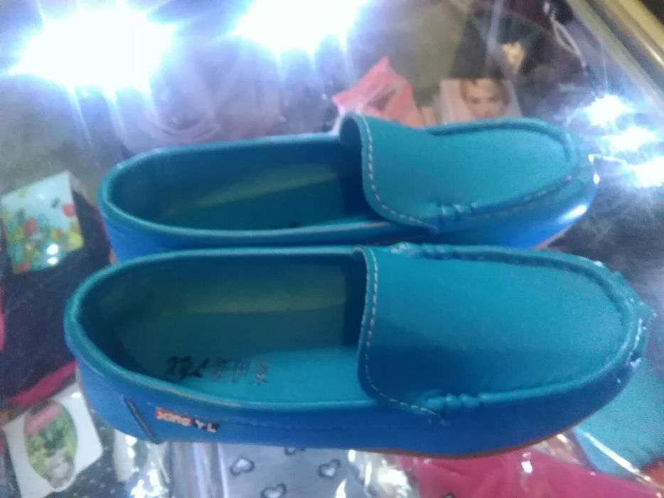 Продам макасины новые