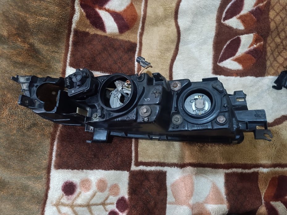 Фары на Мицубиси Галант 8