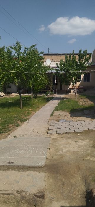 6-соток.ВДОЛЬ ДОРОГИ срочно продаётся дом.