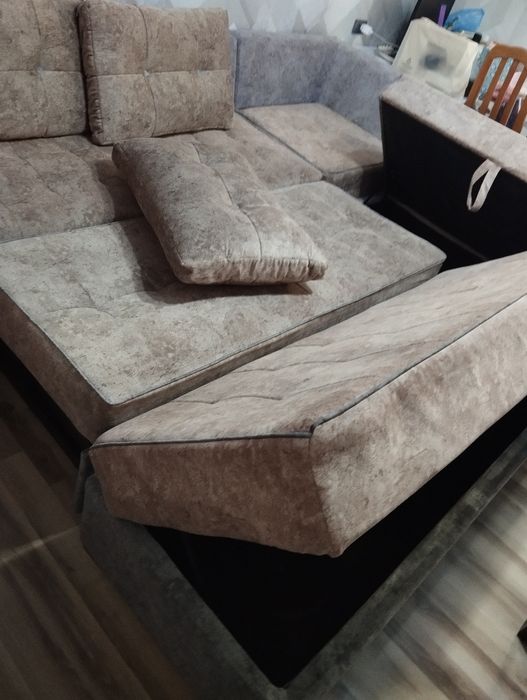 Мягкий большой уголок