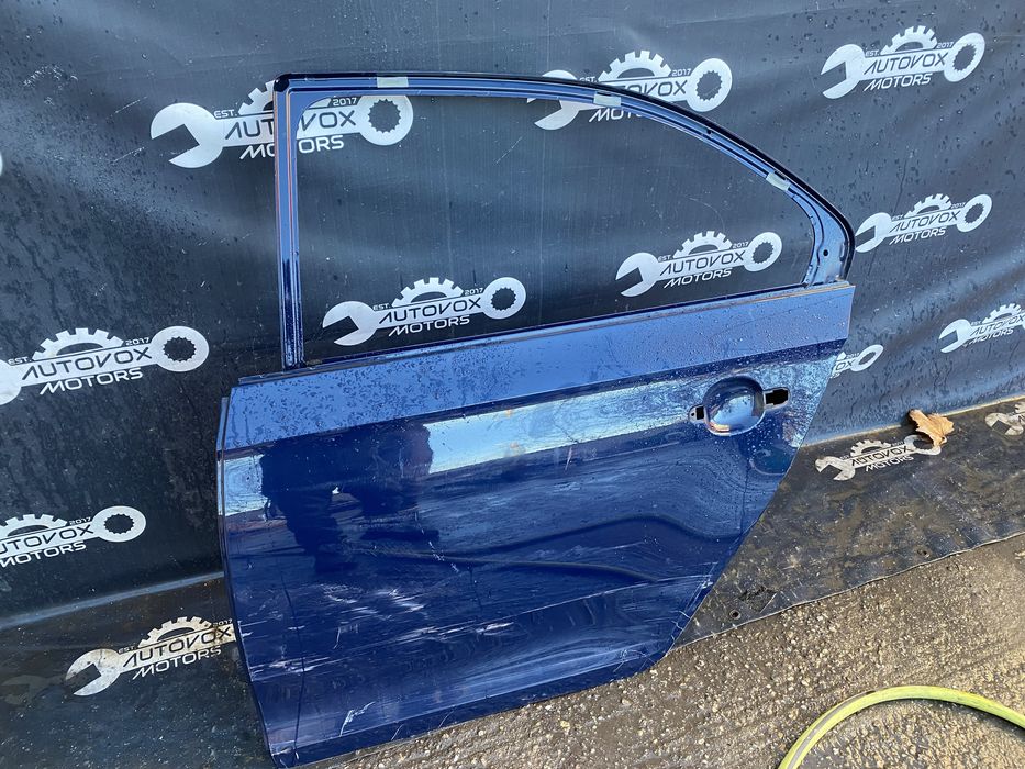 Usa portiera stanga spate Skoda Rapid sedan berlina