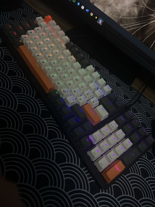 Клавиатура механическая