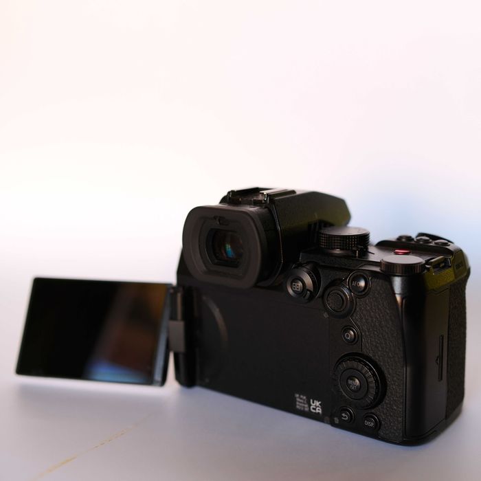 Lumix S5IIX+20-60mm stare impecabila + accesorii