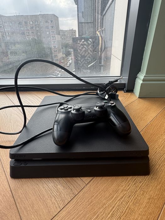 Продам Ps4 slim