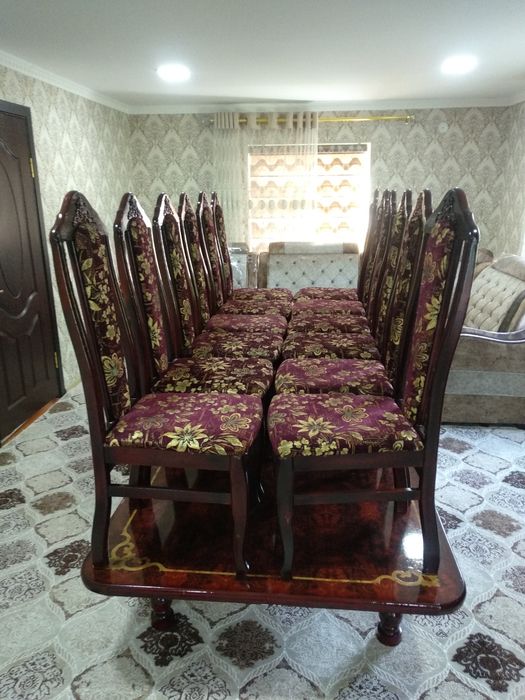 Срочна  Продам 1 стол стуля 12 штук.