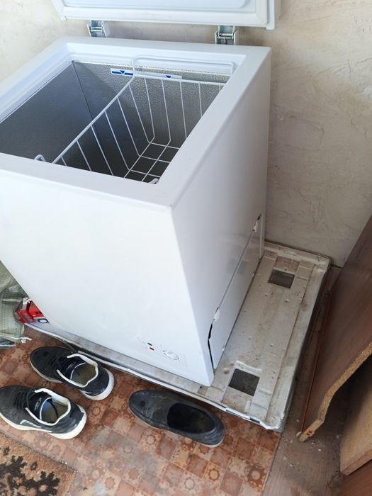 Продам морозилку