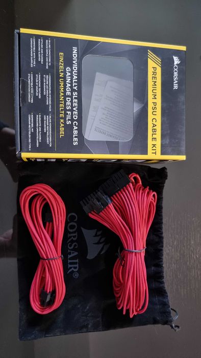 Cabluri modulare sursa PCIe, CPU, ATX, SATA 3, SATA 2, noi