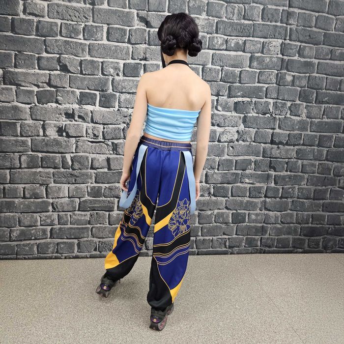 Детски K-Pop костюм за момиче–перфектен за танци, партита и карнавали.