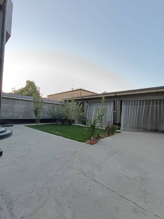 Литературний Кукча октепа 4 сот 8 хона Евроремонт 2 этаж 5 санузел