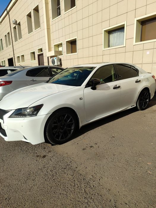 Продам Lexus GS 450h