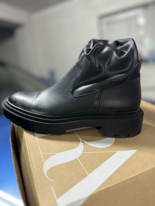 Дамски ботуши Зара