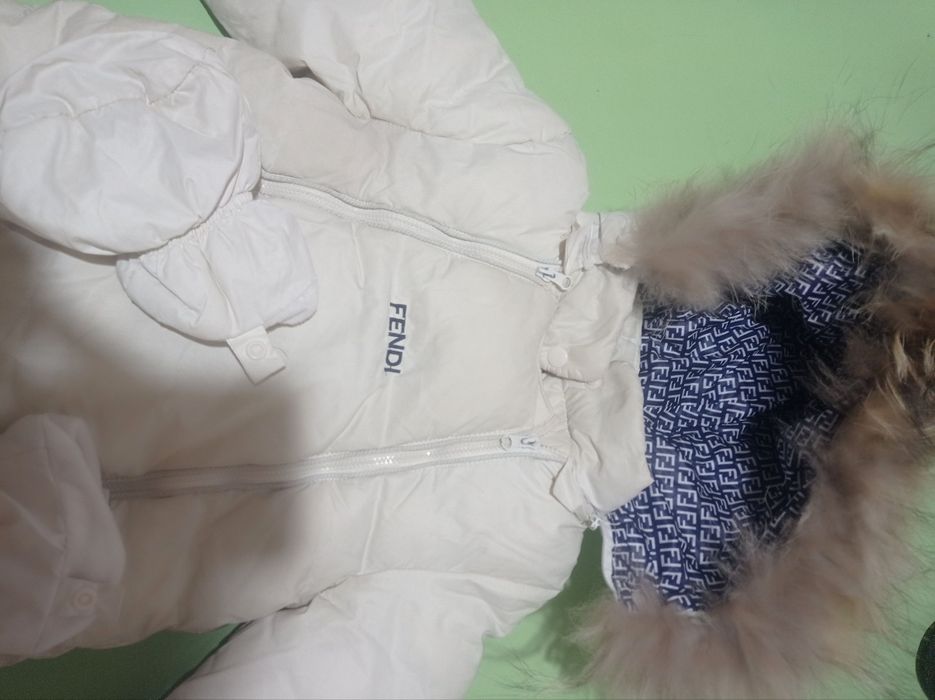 Комбинезон фирменный очень теплый