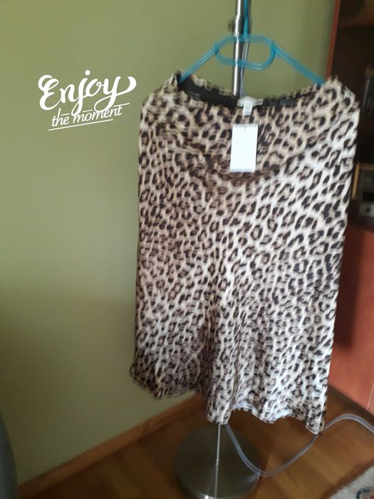 Fusta animal print 36/38 Noua material satinat