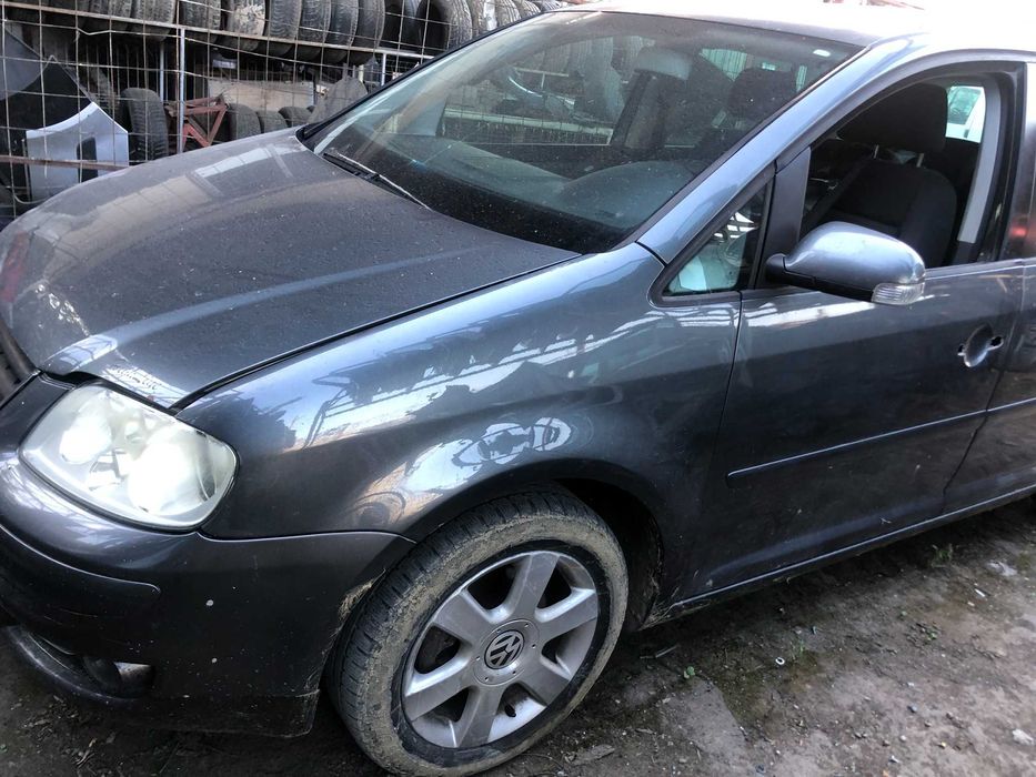 Piese din dezmembrari VW Touran, gri LD7X, volan stanga, 2.0BKD